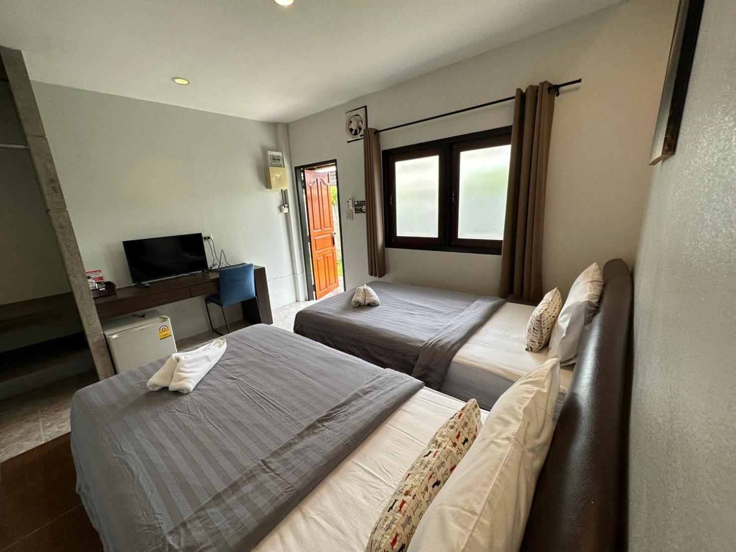 Baan Ma Feung Guesthouse Kanchanaburi by Eksteriør bilde