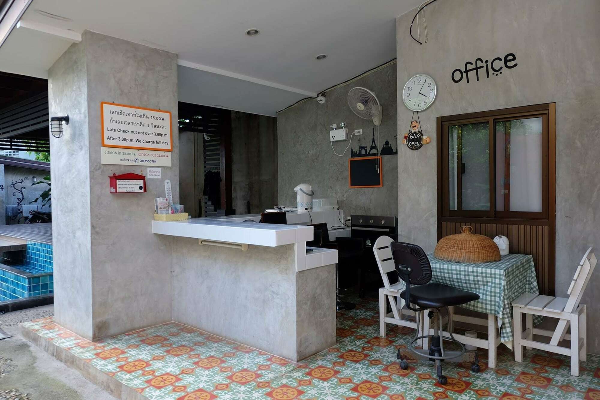 Baan Ma Feung Guesthouse Kanchanaburi by Eksteriør bilde